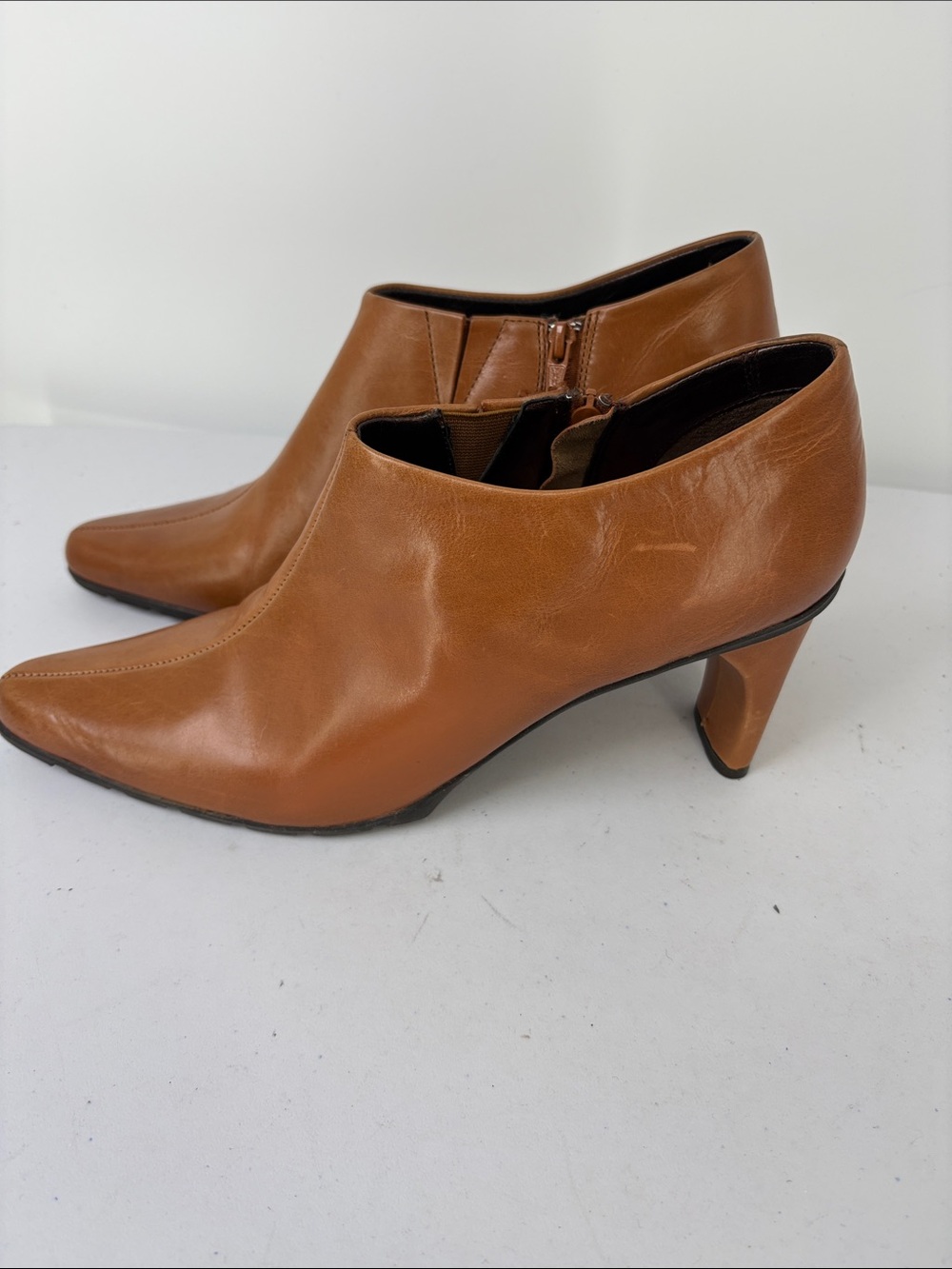👘 me too Cognac Leather Ankle Heels with Sculpted leather covered Heel